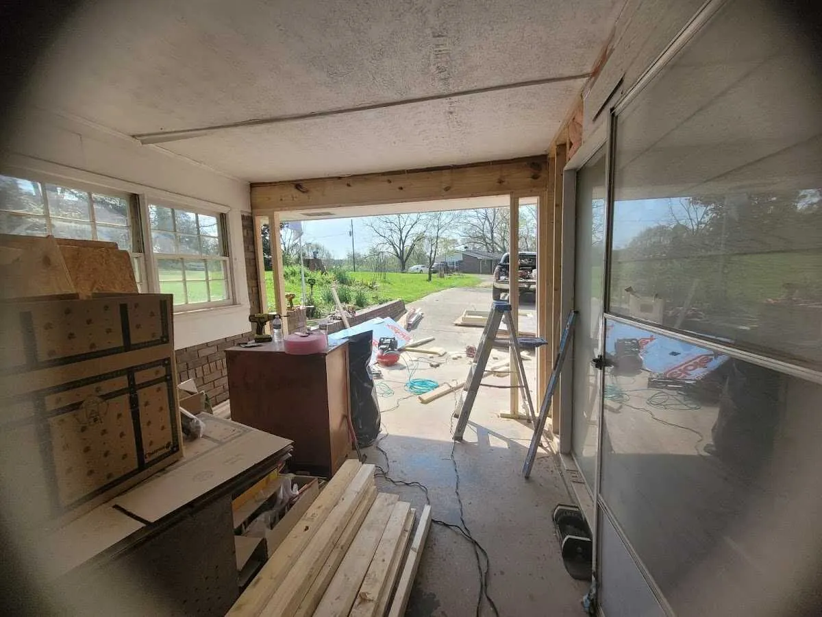 Air movers and dehumidifier for Water Mitigation Services in Middleburg